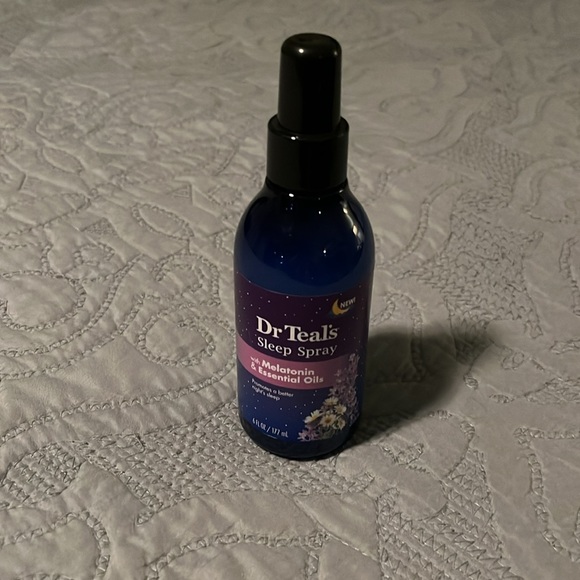 Dr. Teal’s Sleep Spray with Melatonin and Essential Oils - Picture 4 of 4